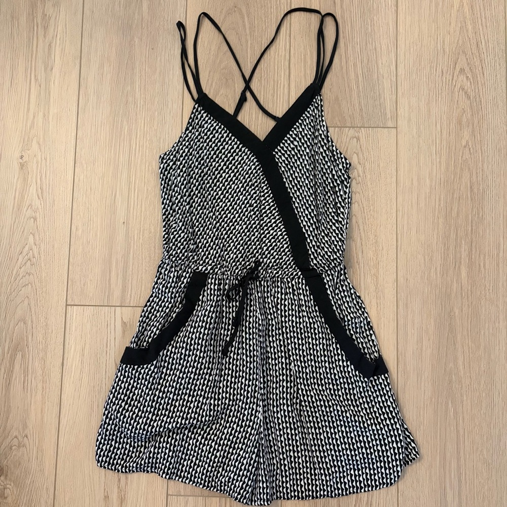 Romper with Crisscross Straps - Picture 1 of 4